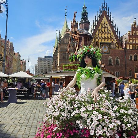 Apartamenty Hexus - Ofiar Oswiecimskich - Wroclaw Centrum Rynek Buitenkant foto